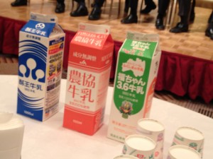 乾杯で提供された福島県産牛乳