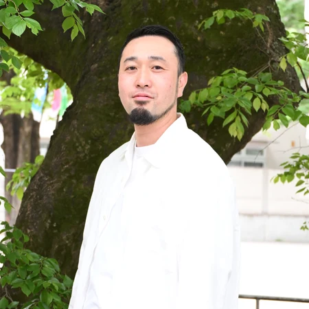 編集部次長　小川 諒平